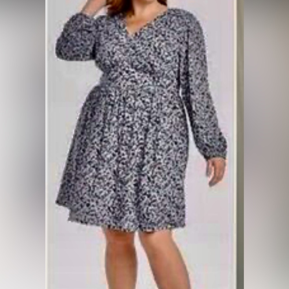 Ava & Viv Black and White Patterned Long Sleeve Dress